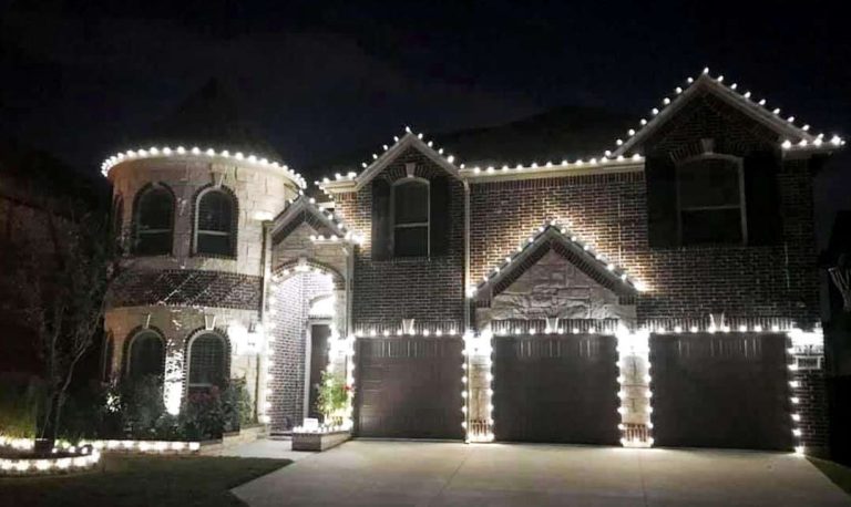 Custom-holiday-lighting