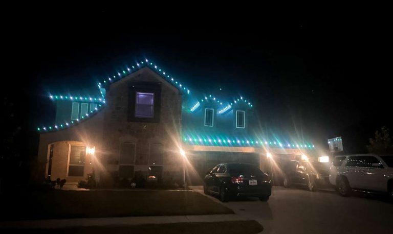Outdoor-Christmas-decorations